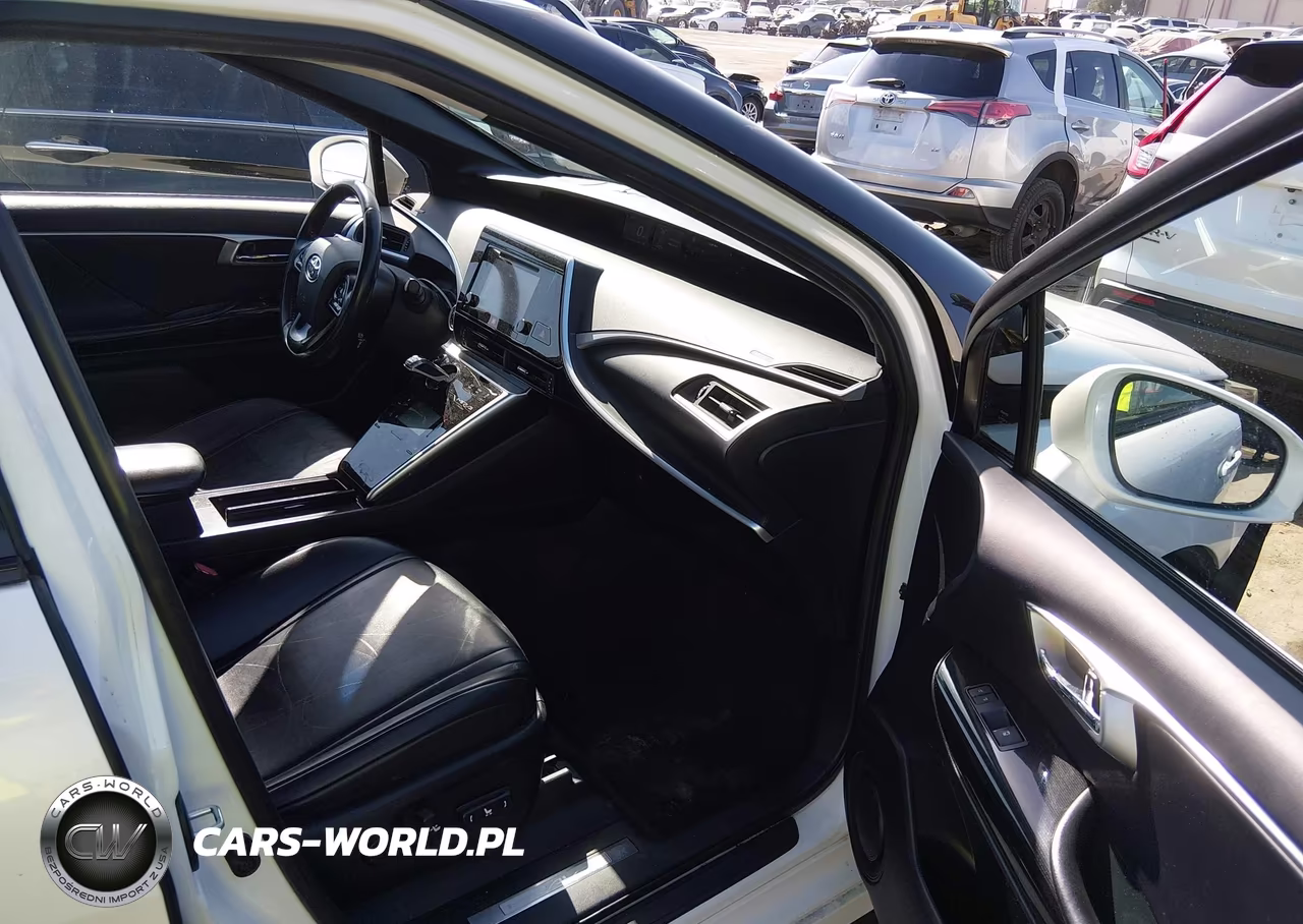 2017 Toyota Mirai VIN:JTDBVRBD4HA001818 - 5