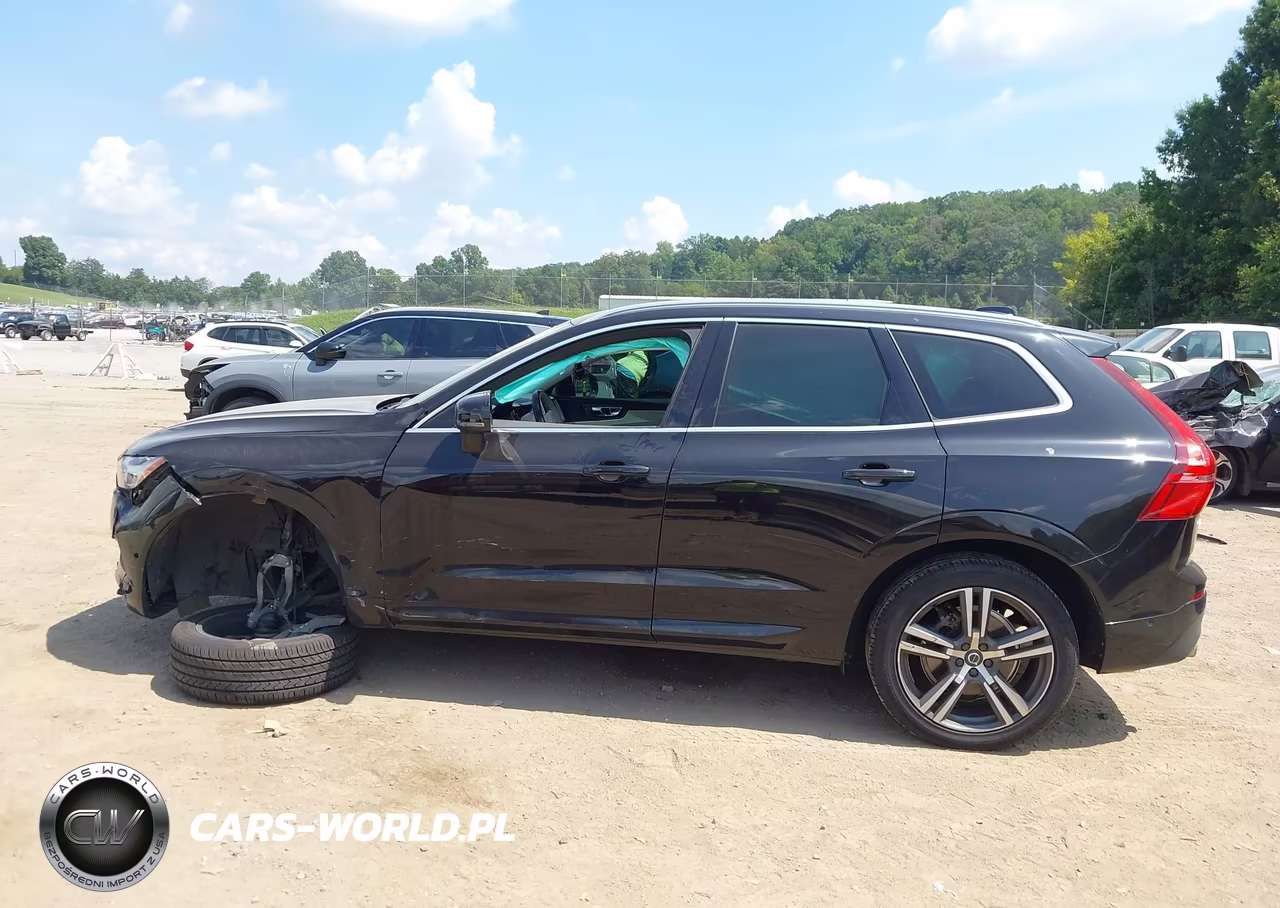 2018 Volvo Xc60 T6 Momentum VIN:YV4A22RK4J1046616 - 14