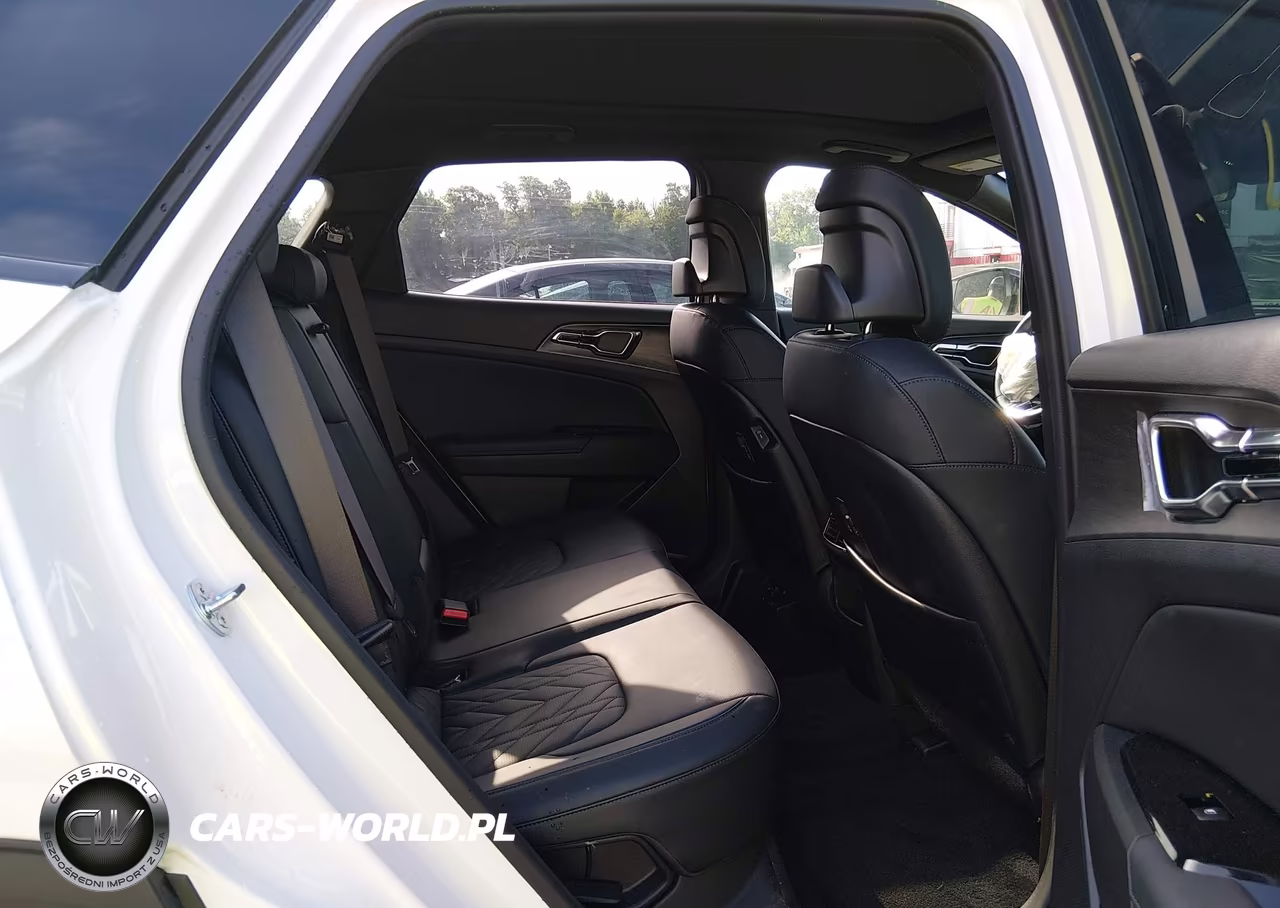 2023 Kia Sportage Plug-In Hybrid X-Line Prestige VIN:KNDPZDAHXP7097810 - 8