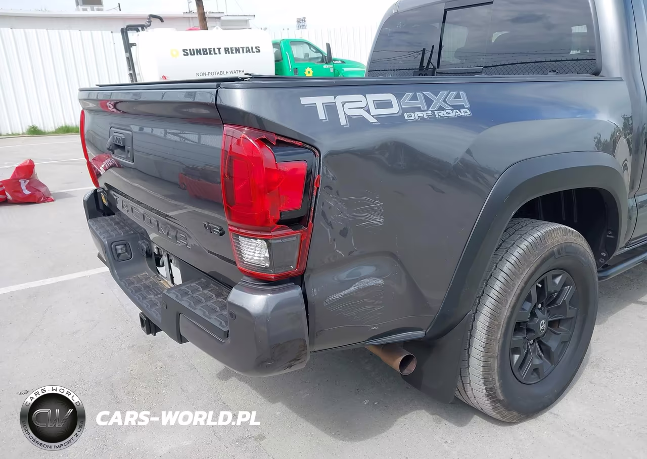 2018 Toyota Tacoma Trd Off Road VIN:3TMCZ5AN2JM161281 - 13