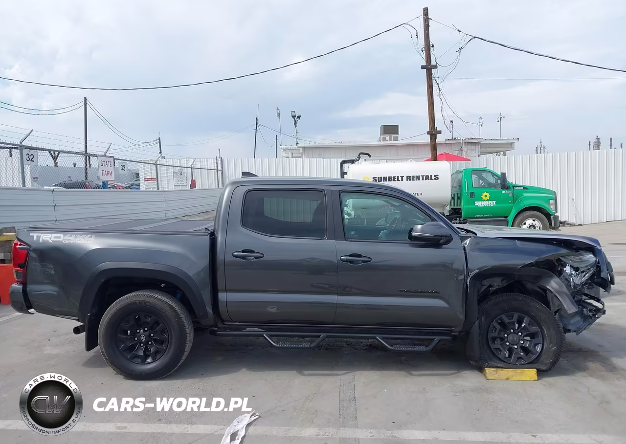 2018 Toyota Tacoma Trd Off Road VIN:3TMCZ5AN2JM161281 - 17