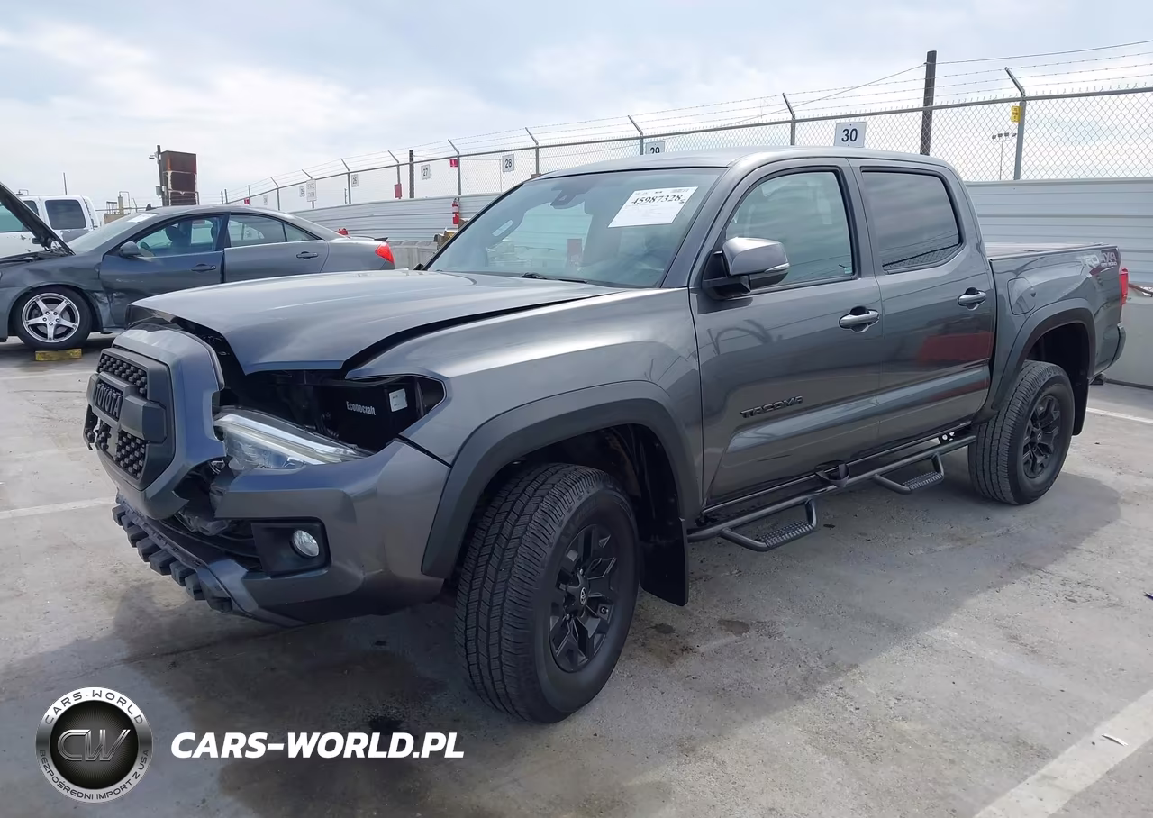 2018 Toyota Tacoma Trd Off Road VIN:3TMCZ5AN2JM161281 - 2