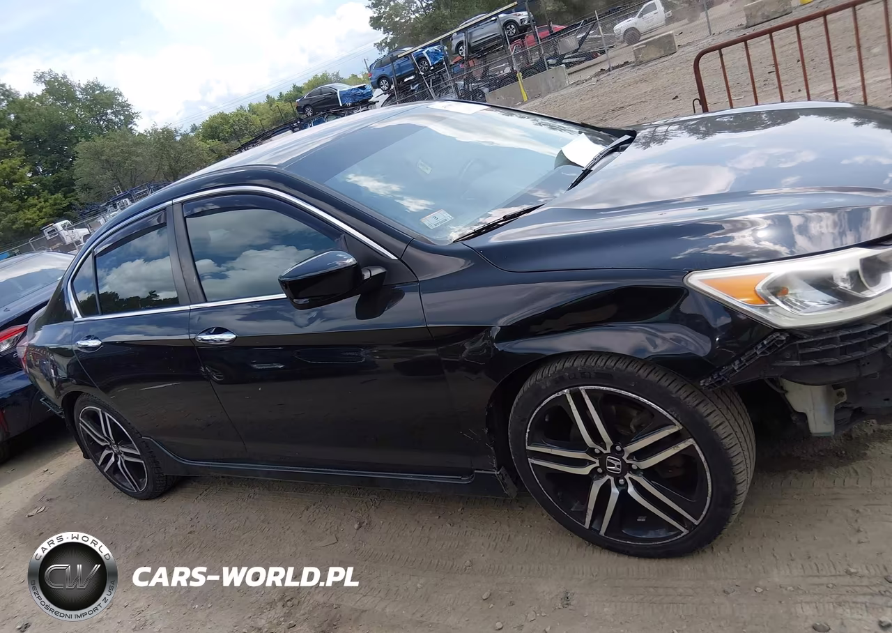 2016 Honda Accord Sport VIN:1HGCR2F59GA212726 - 13