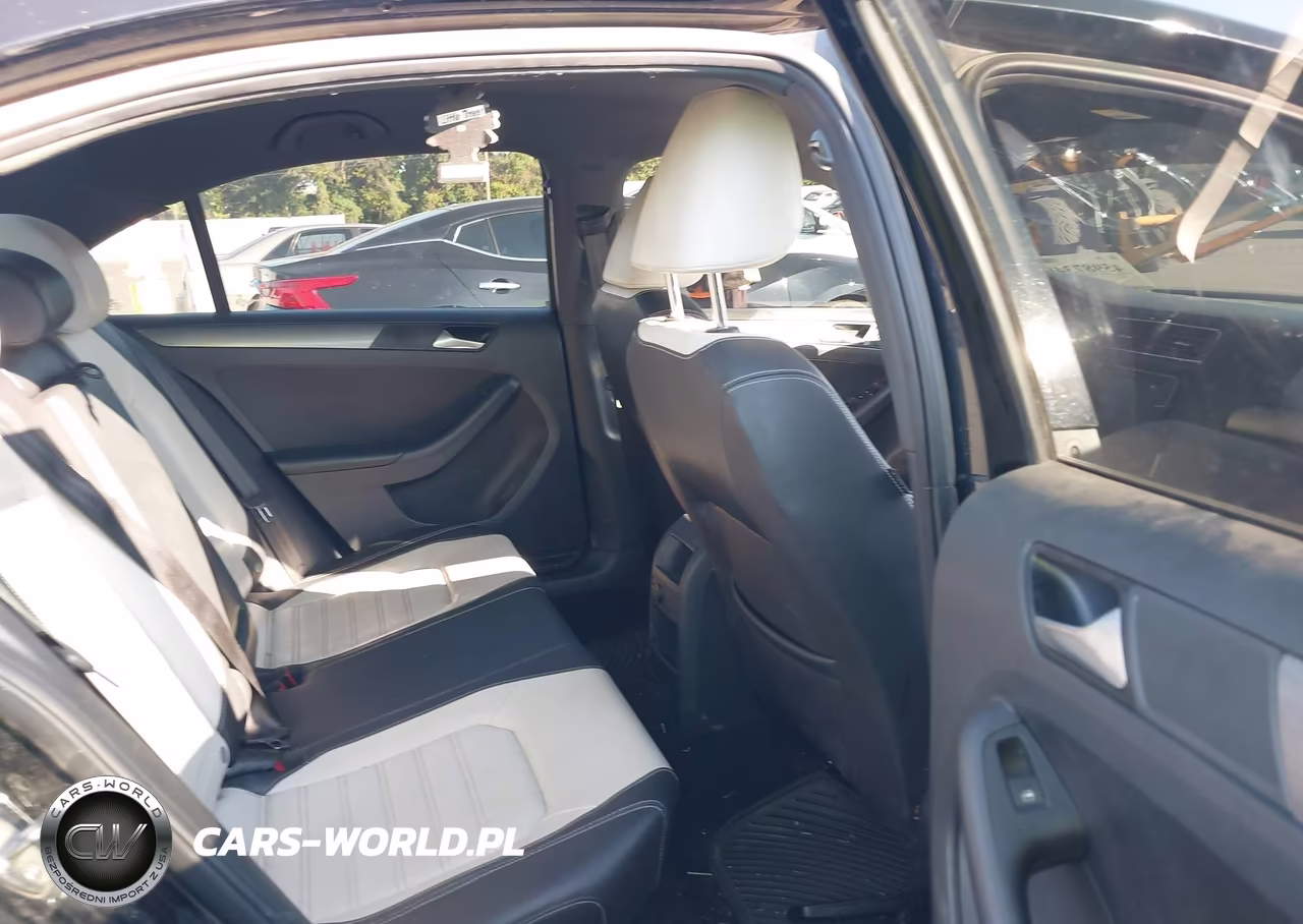 2016 Volkswagen Jetta 1.8T Sport VIN:3VWD17AJ9GM308870 - 8