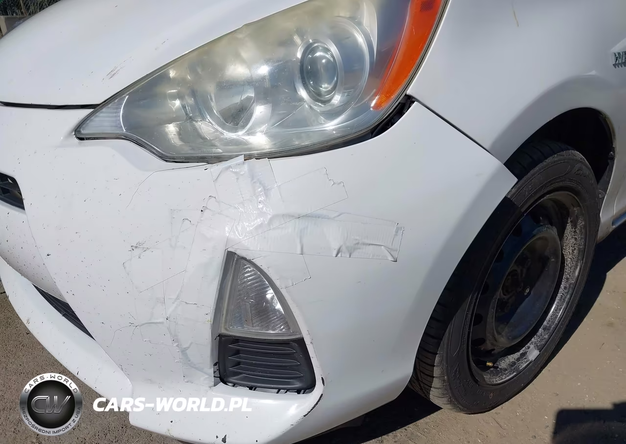 2014 Toyota Prius C One VIN:JTDKDTB34E1567626 - 6