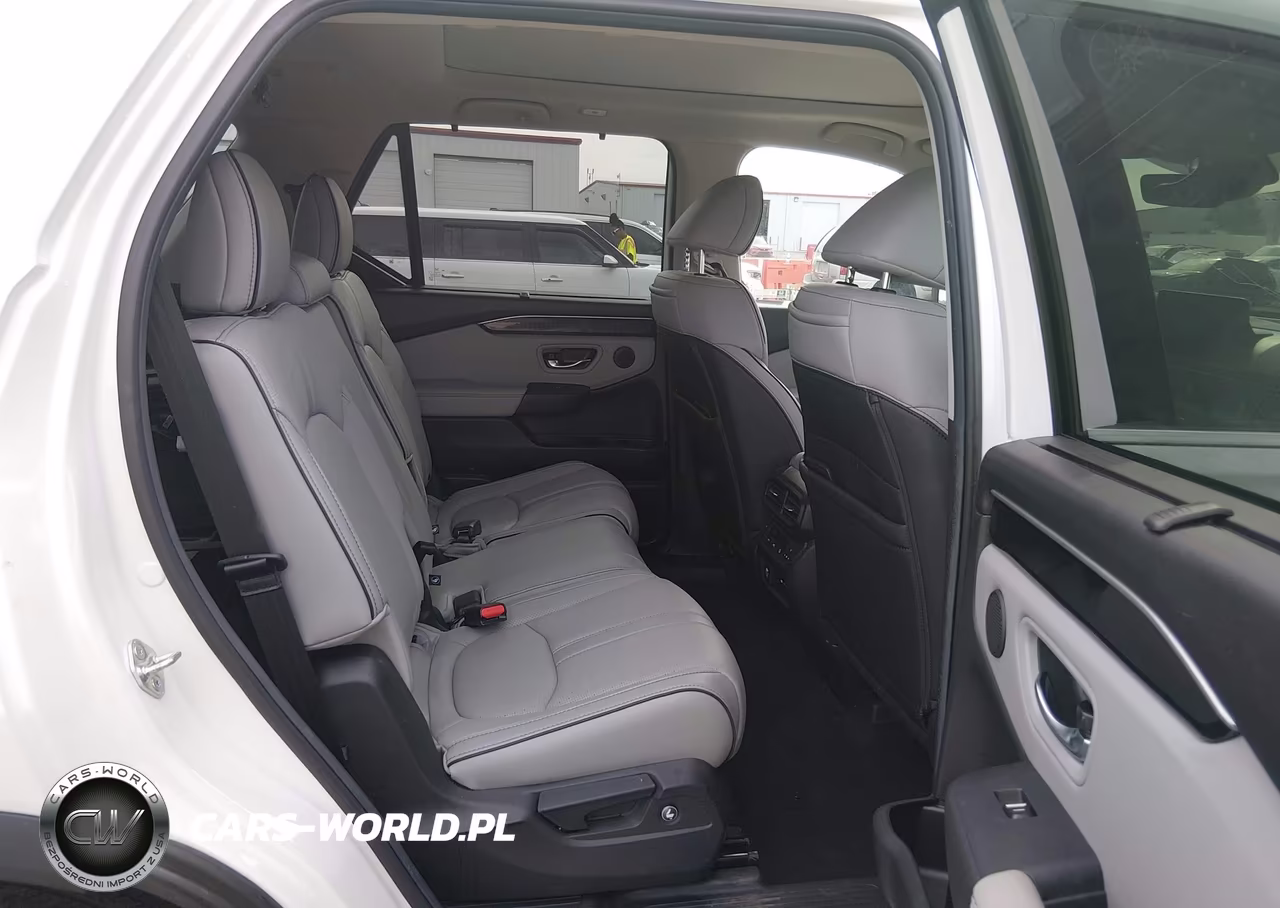 2025 Honda Pilot Elite VIN:5FNYG1H81SB122630 - 8