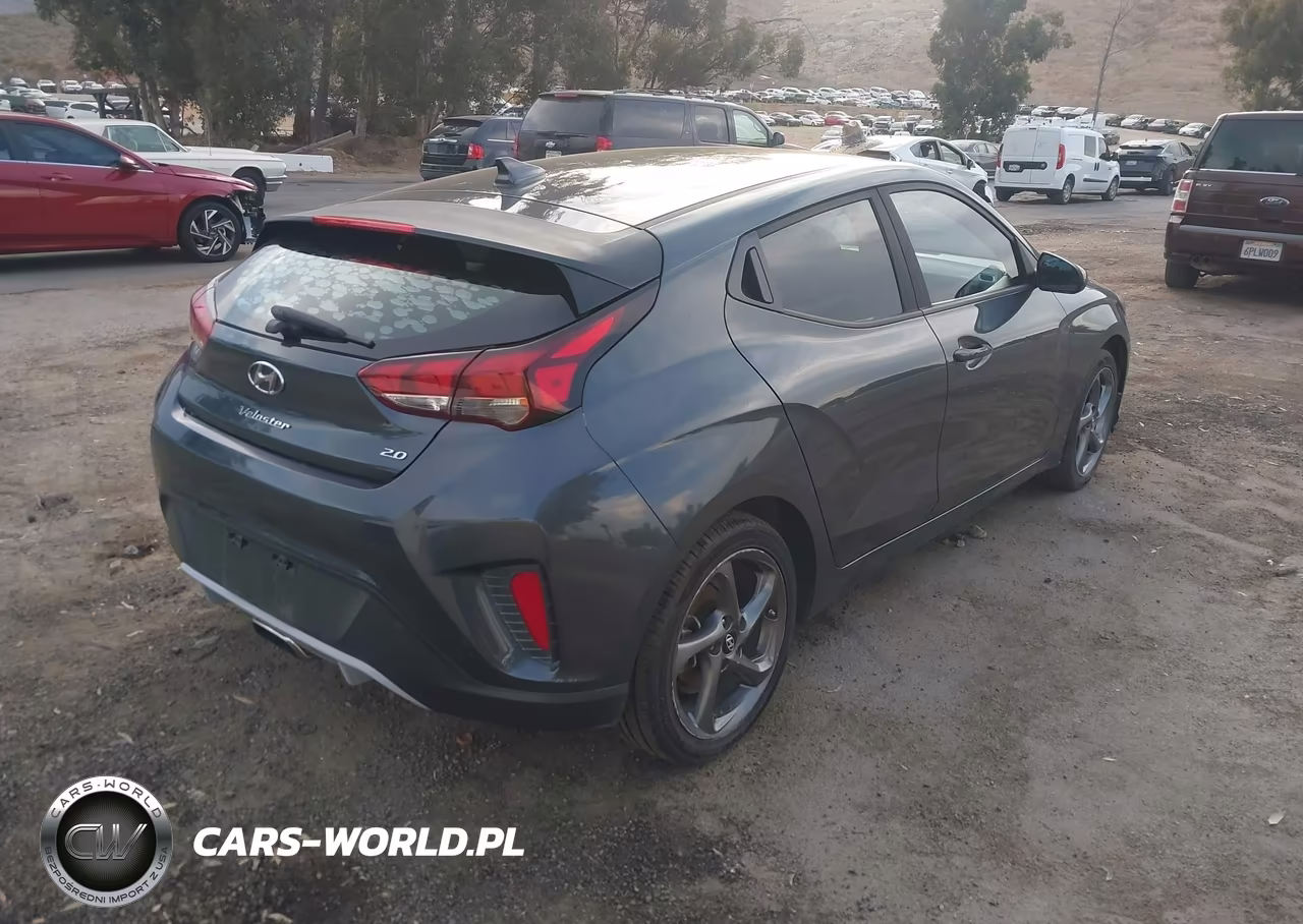 2019 Hyundai Veloster 2.0 VIN:KMHTG6AF6KU013728 - 4