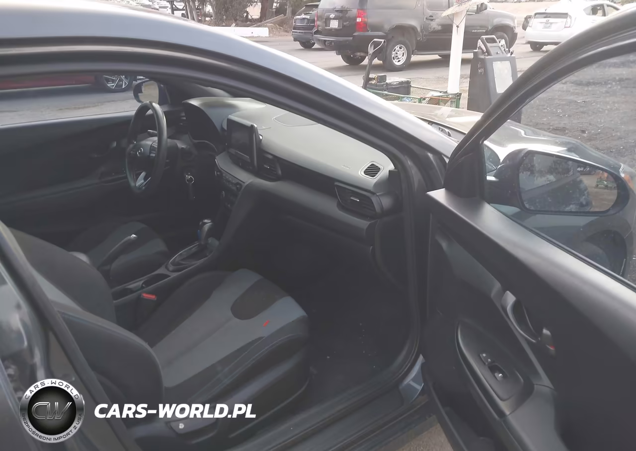 2019 Hyundai Veloster 2.0 VIN:KMHTG6AF6KU013728 - 5