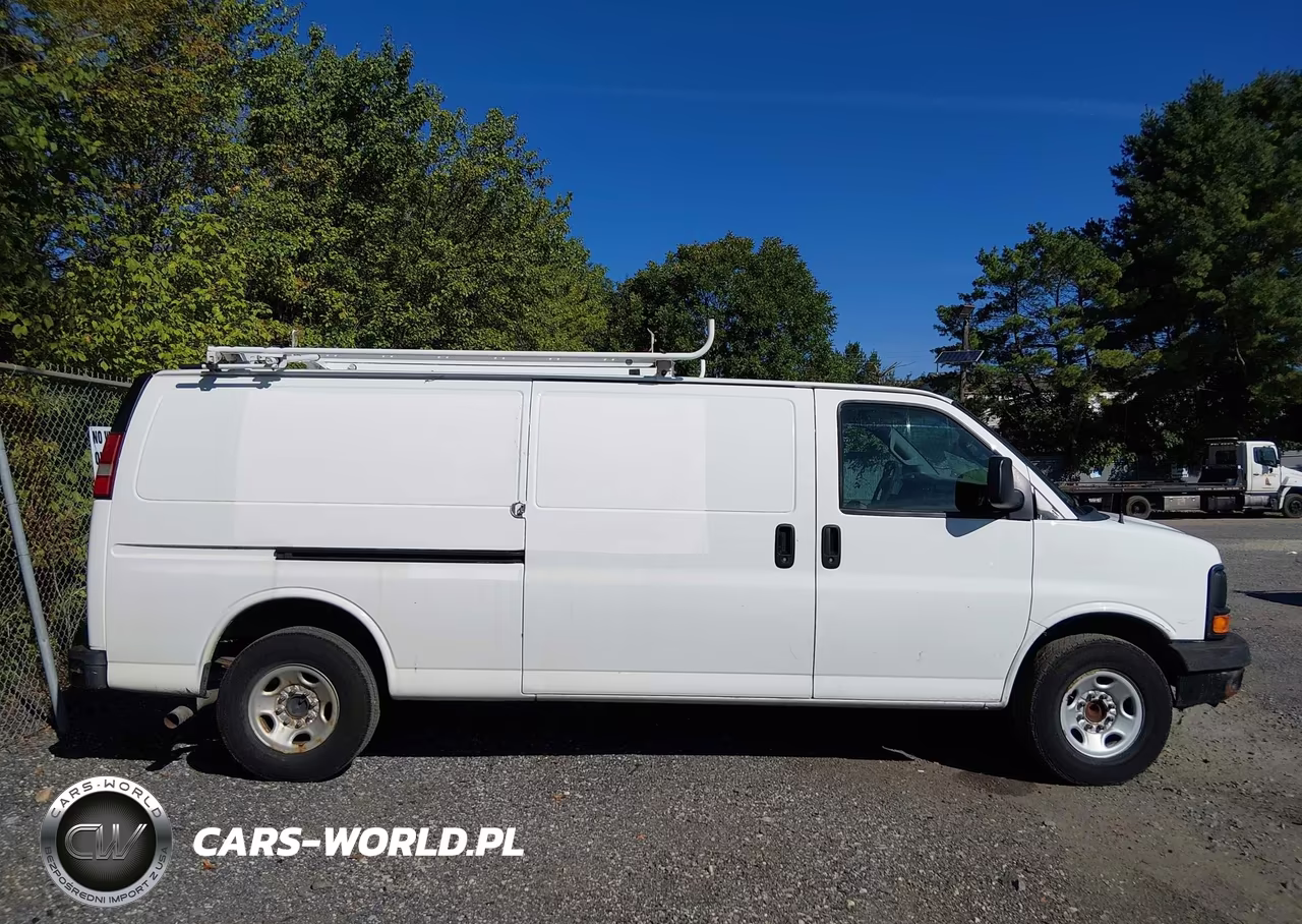 2016 Chevrolet Express 2500 Work Van VIN:1GCWGBFF8G1232220 - 18