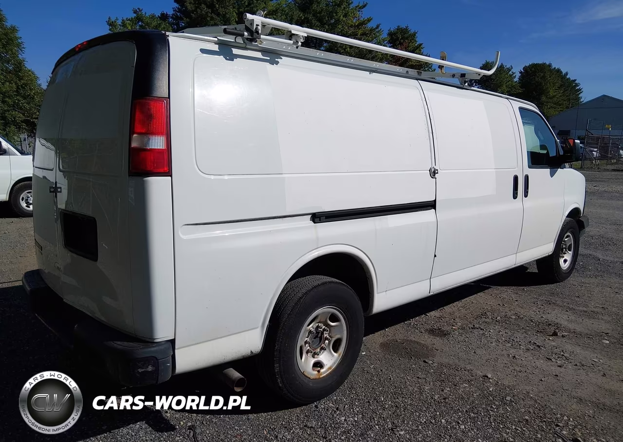 2016 Chevrolet Express 2500 Work Van VIN:1GCWGBFF8G1232220 - 4