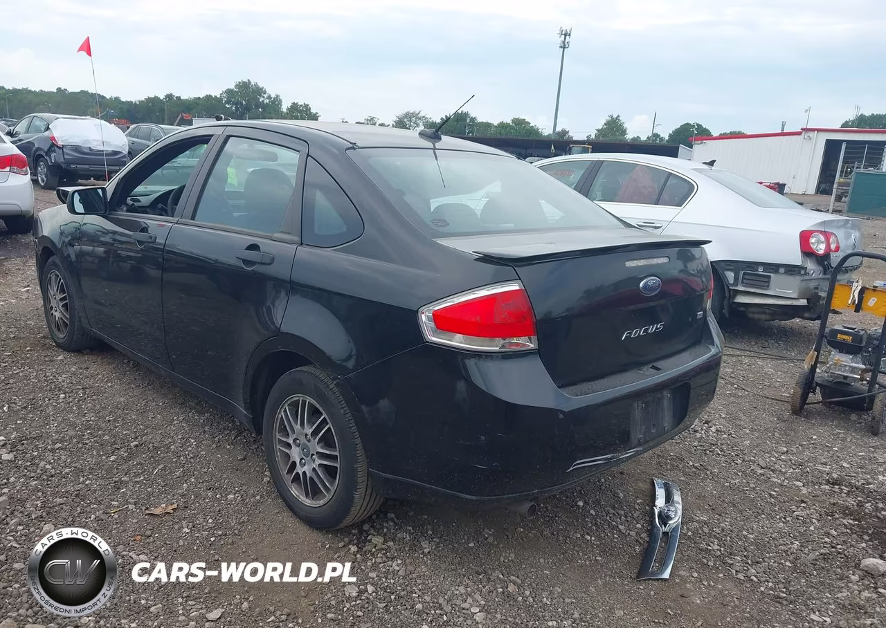 2011 Ford Focus Se VIN:1FAHP3FN1BW176032 - 16