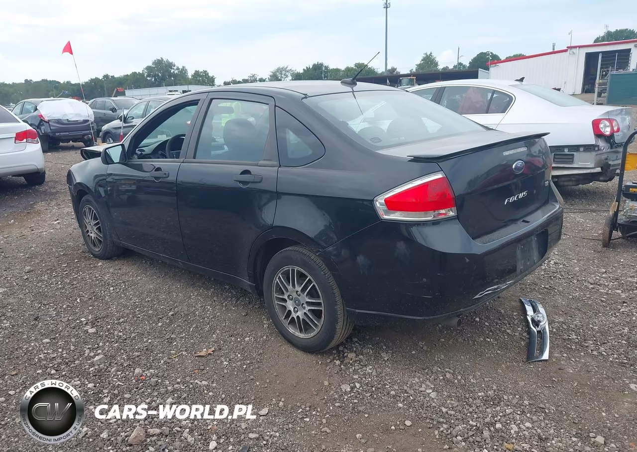 2011 Ford Focus Se VIN:1FAHP3FN1BW176032 - 3