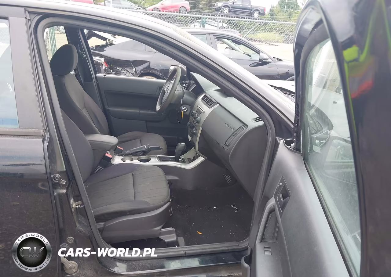 2011 Ford Focus Se VIN:1FAHP3FN1BW176032 - 5