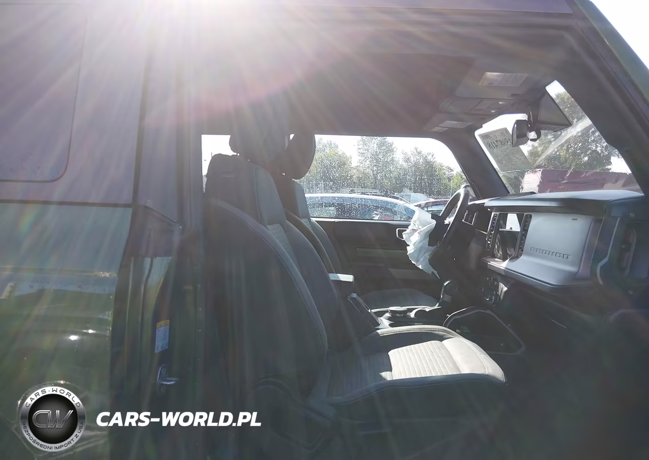 2023 Ford Bronco Outer Banks VIN:1FMDE5CH7PLB22215 - 5