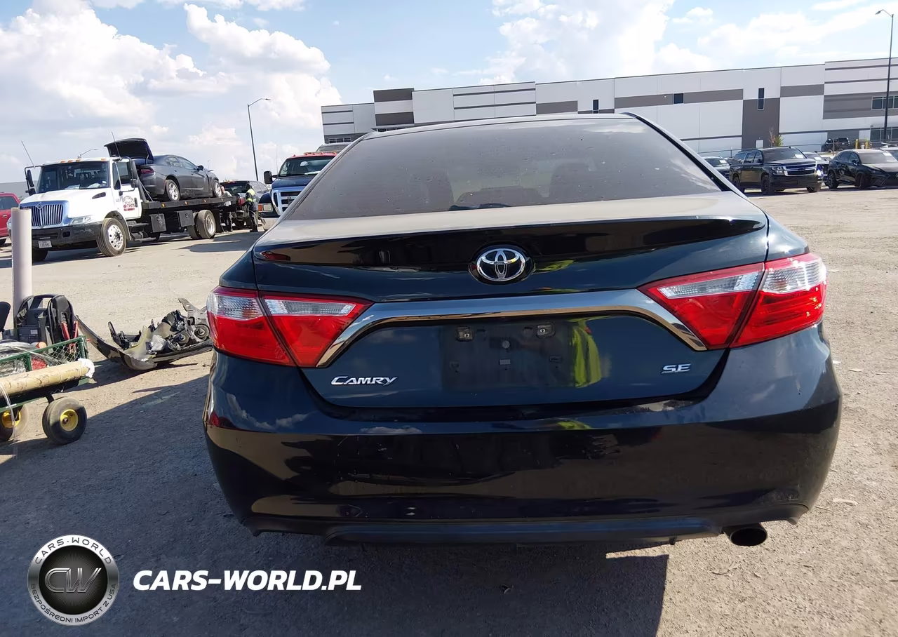 2015 Toyota Camry Se VIN:4T1BF1FK7FU028641 - 16