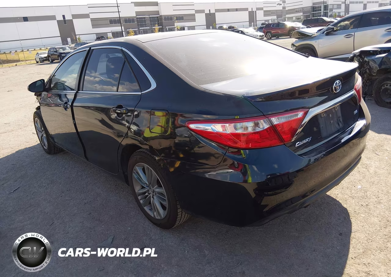 2015 Toyota Camry Se VIN:4T1BF1FK7FU028641 - 3