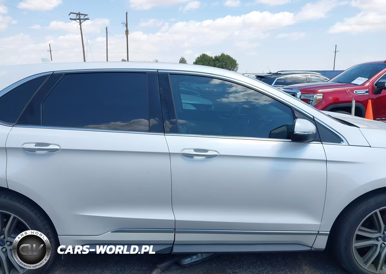2019 Ford Edge Titanium VIN:2FMPK3K9XKBC62319 - 13