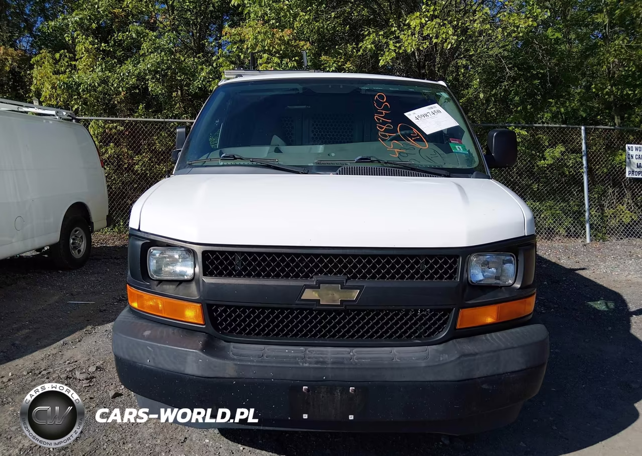 2017 Chevrolet Express 2500 Work Van VIN:1GCWGAFF2H1299293 - 12
