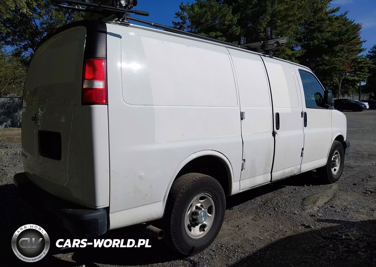 2017 Chevrolet Express 2500 Work Van VIN:1GCWGAFF2H1299293 - 4