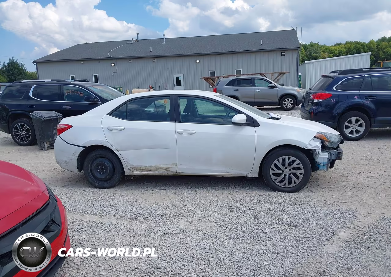 2019 Toyota Corolla Le VIN:2T1BURHE2KC199823 - 13