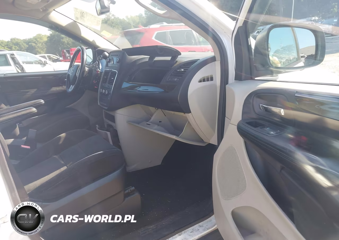 2014 Dodge Grand Caravan American Value Pkg VIN:2C4RDGBGXER186920 - 5