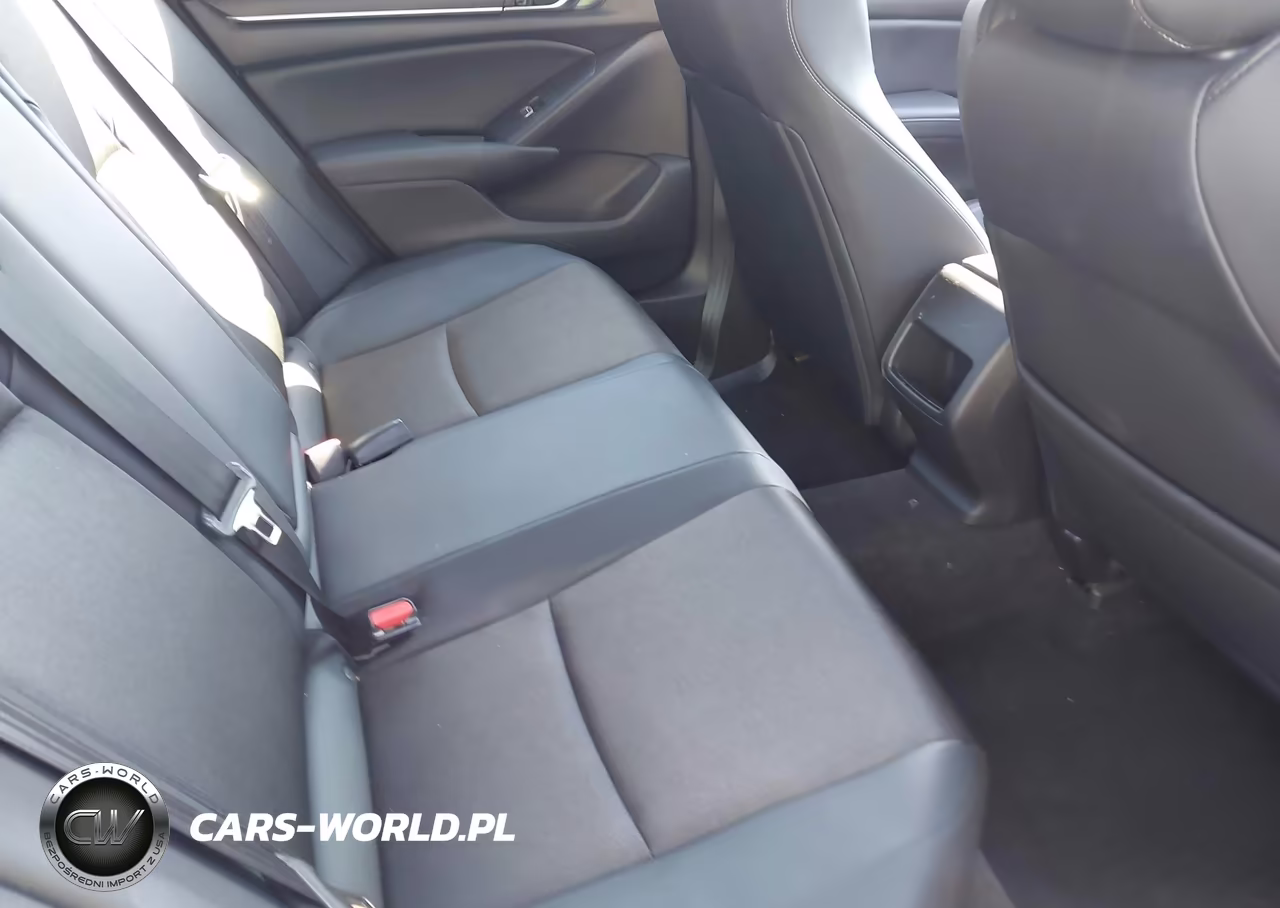 2018 Honda Accord Sport VIN:1HGCV1F30JA091337 - 8