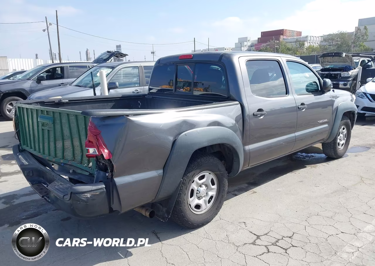 2014 Toyota Tacoma VIN:5TFJX4CN2EX040626 - 4