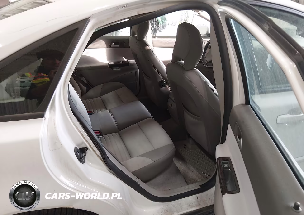 2007 Volvo S40 2.4I VIN:YV1MS382572290733 - 8