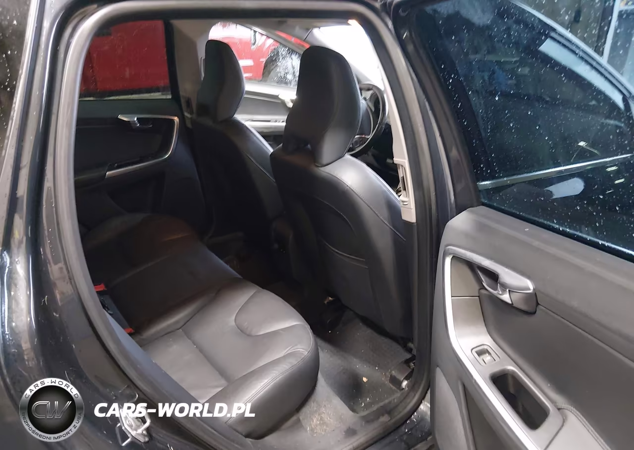 2015 Volvo Xc60 T6 Platinum VIN:YV4902RMXF2678998 - 8