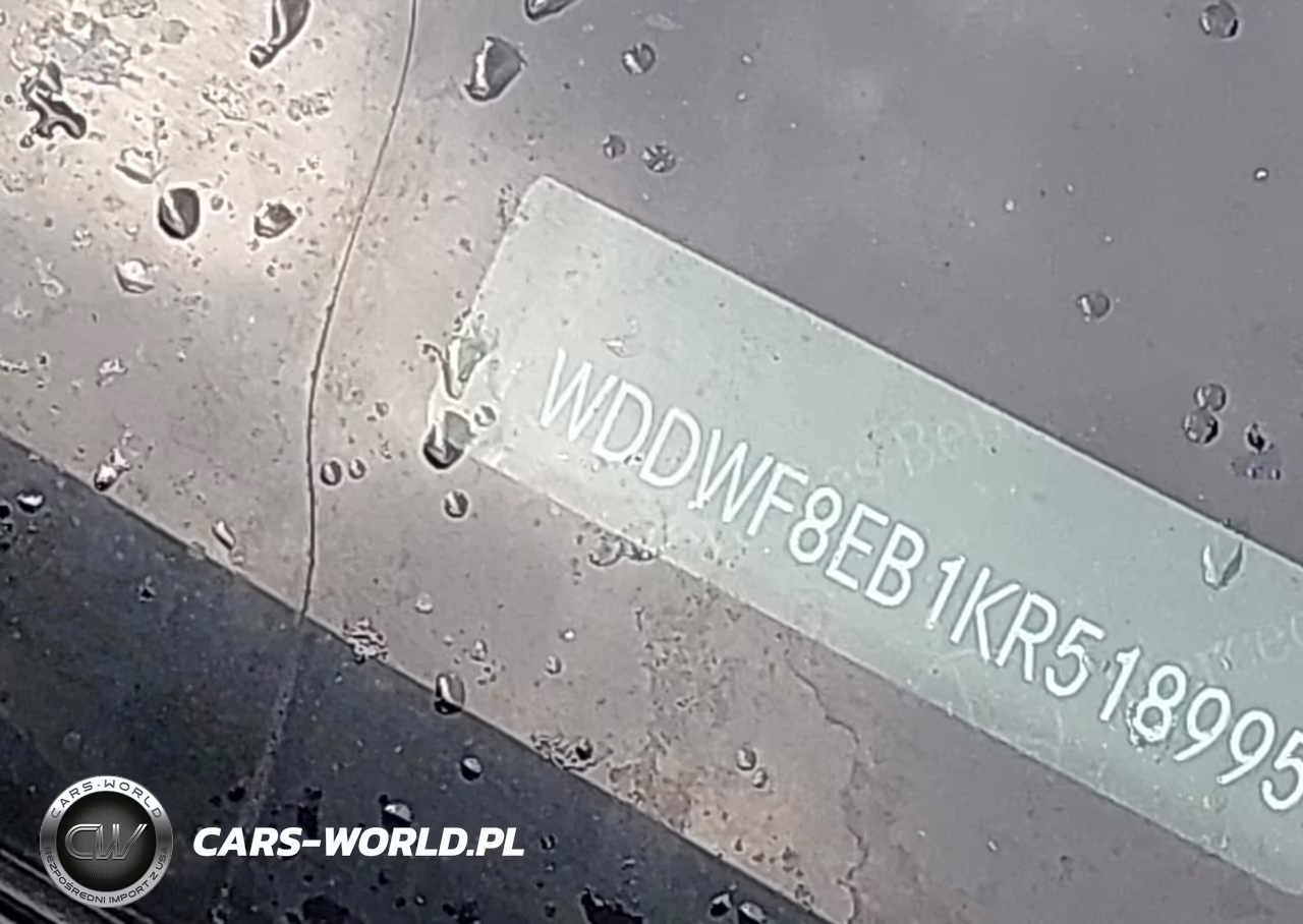 2019 Mercedes-Benz C 300 4Matic VIN:WDDWF8EB1KR518995 - 17