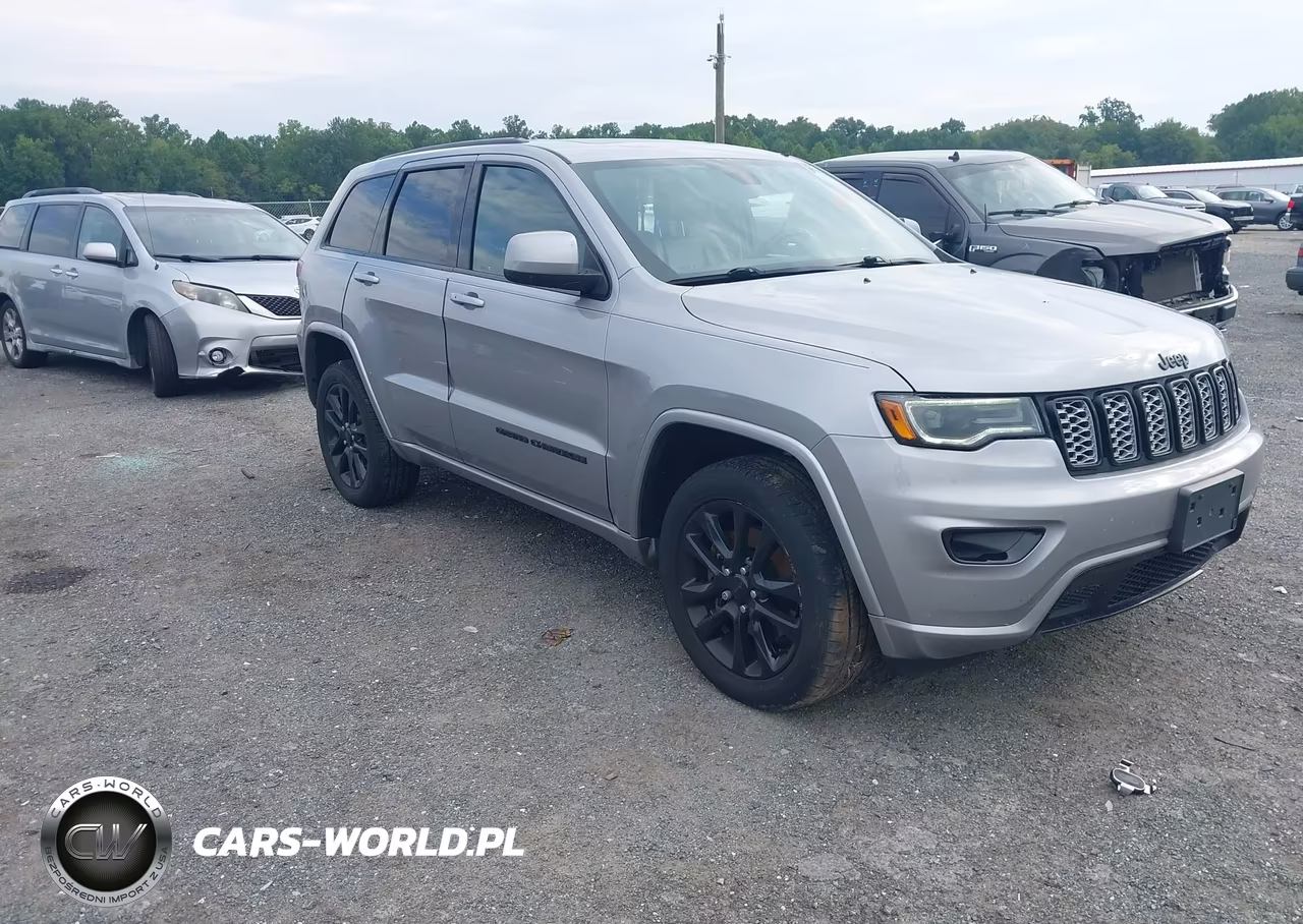 2021 Jeep Grand Cherokee Laredo X 4X4