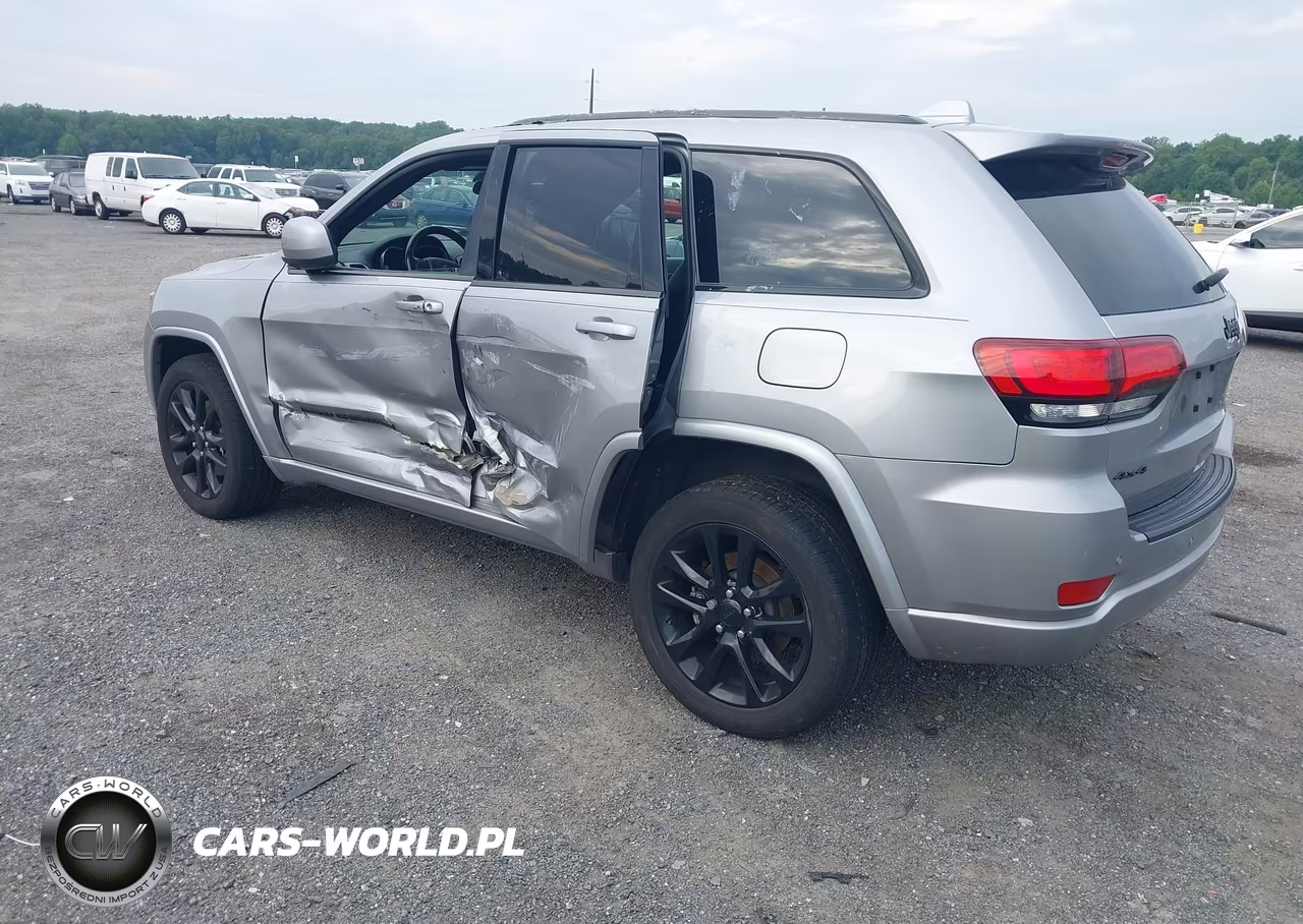 2021 Jeep Grand Cherokee Laredo X 4X4 VIN:1C4RJFAG0MC536759 - 3