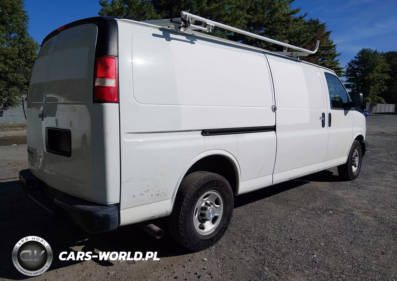 2016 Chevrolet Express 2500 Work Van VIN:1GCWGBFF8G1231696 - 4
