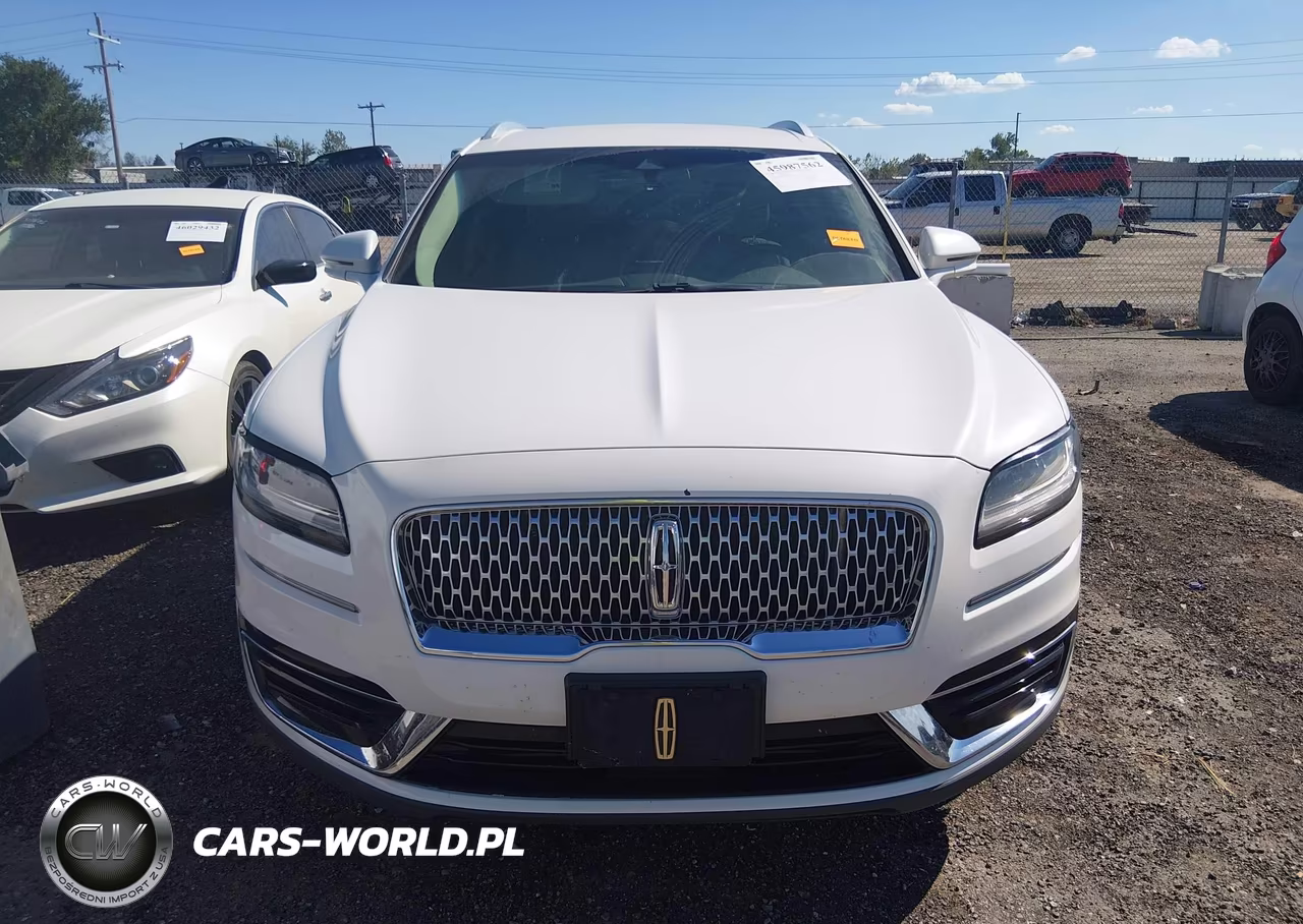 2020 Lincoln Nautilus Standard VIN:2LMPJ6J92LBL13968 - 12