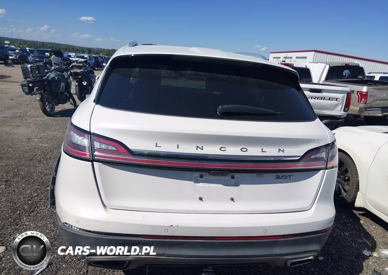 2020 Lincoln Nautilus Standard VIN:2LMPJ6J92LBL13968 - 16
