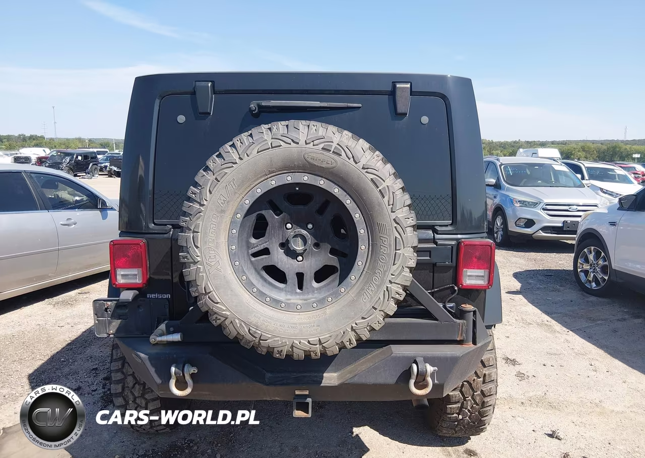 2012 Jeep Wrangler Unlimited Sahara VIN:1C4BJWEG1CL125154 - 16