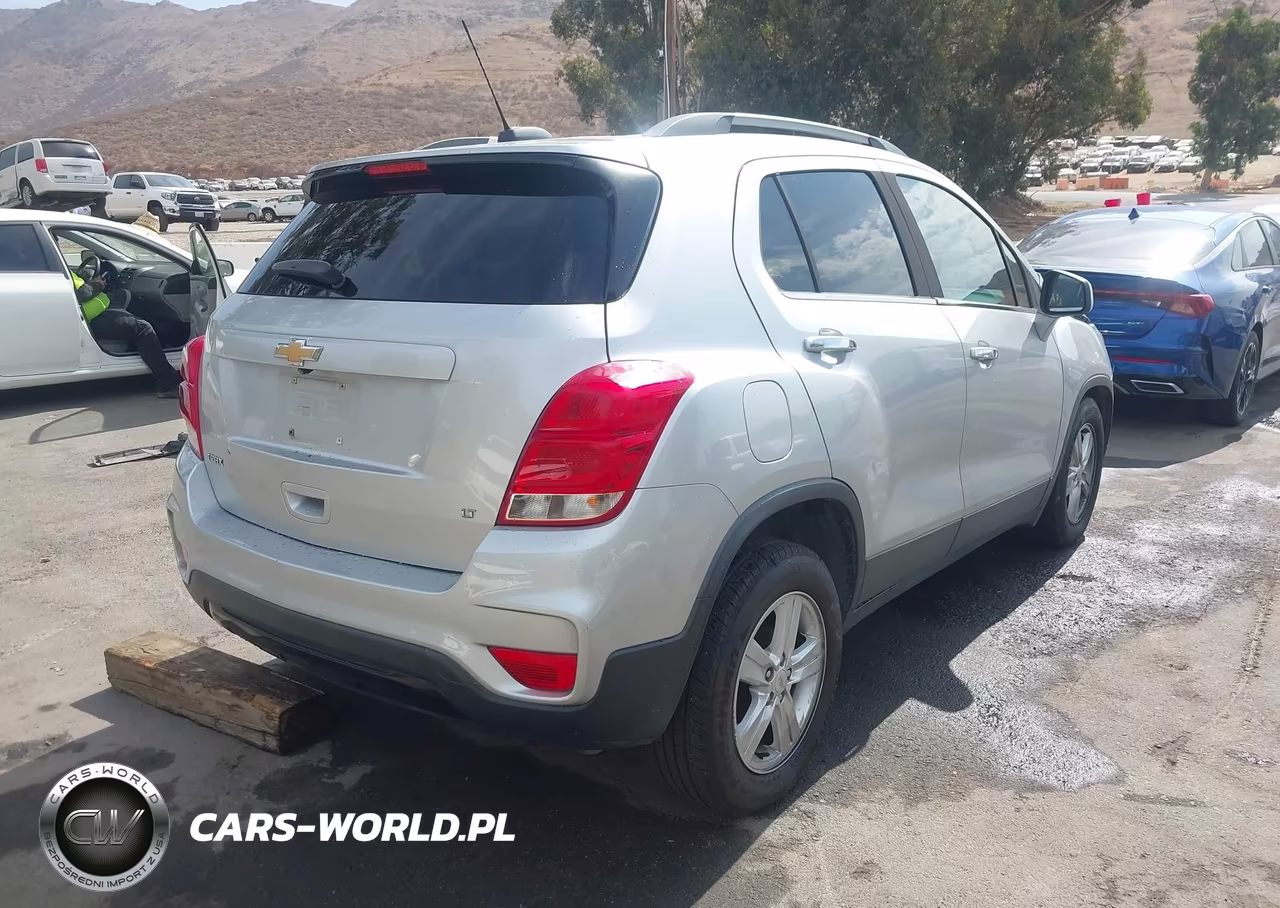 2020 Chevrolet Trax Fwd Lt VIN:KL7CJLSB7LB010699 - 4
