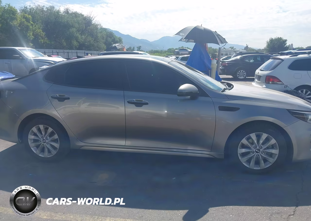 2018 Kia Optima Ex VIN:5XXGU4L32JG190819 - 13