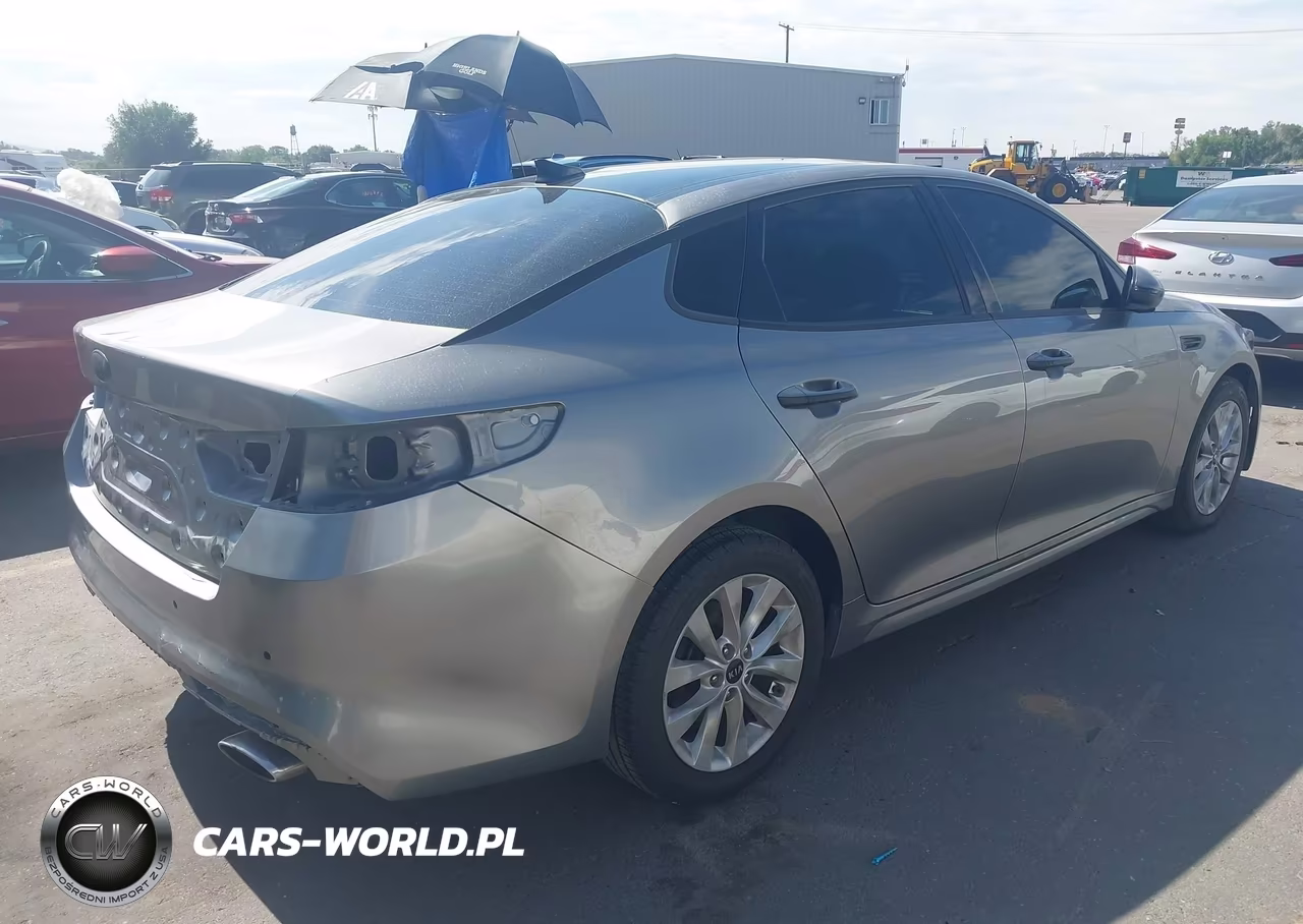 2018 Kia Optima Ex VIN:5XXGU4L32JG190819 - 4
