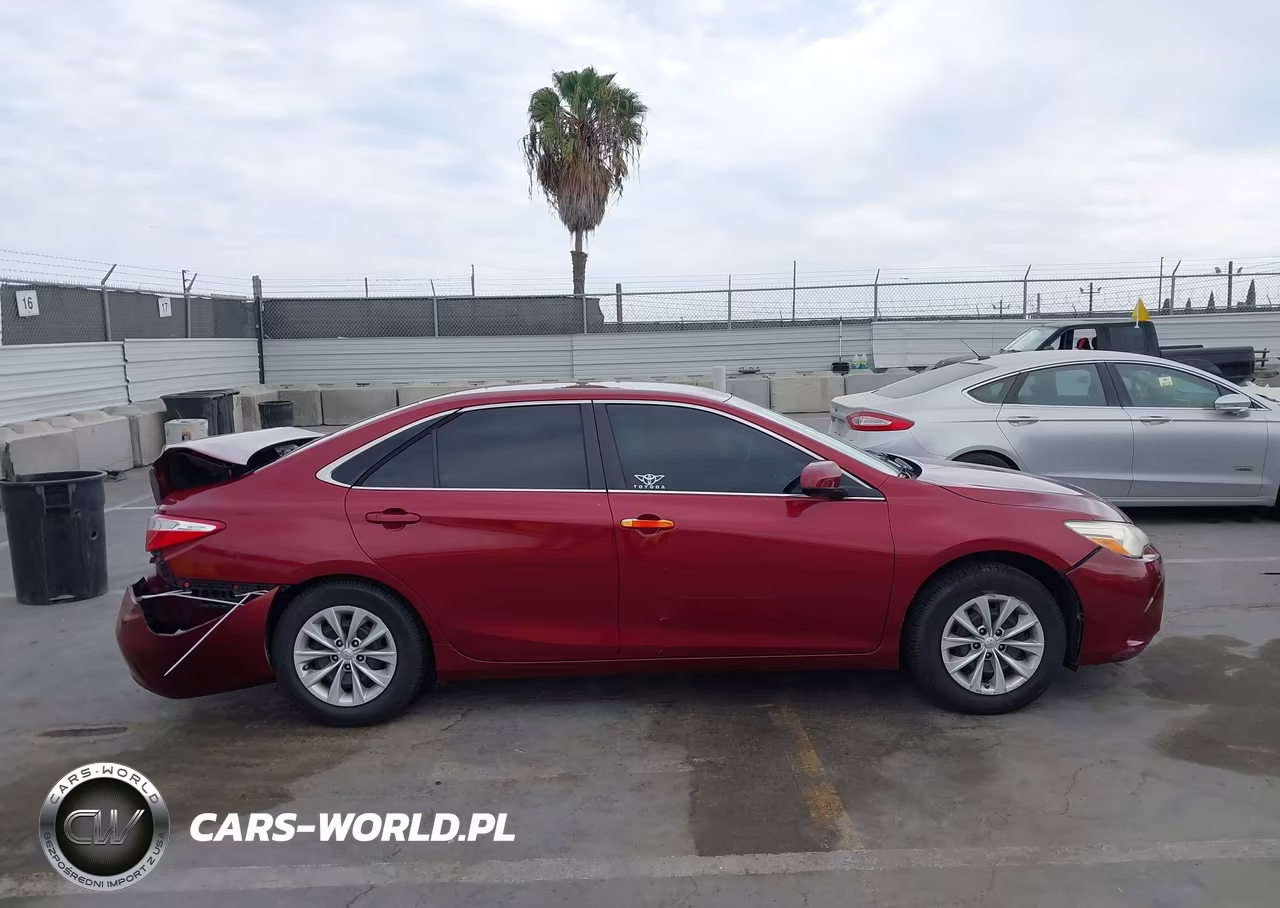 2016 Toyota Camry Le VIN:4T1BF1FK6GU555250 - 13