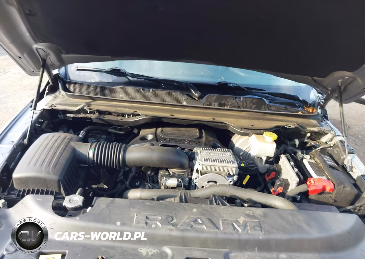 2022 Ram 1500 VIN:1C6SRFRT2NN407382 - 10