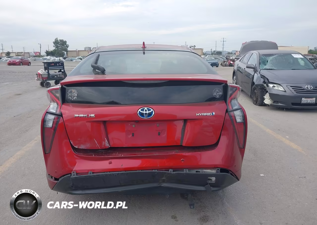 2018 Toyota Prius Three VIN:JTDKARFU3J3067499 - 16