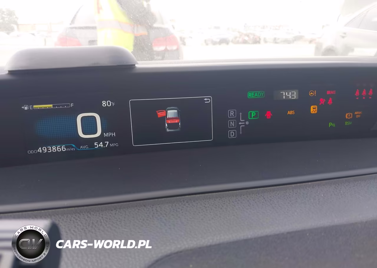 2018 Toyota Prius Three VIN:JTDKARFU3J3067499 - 7