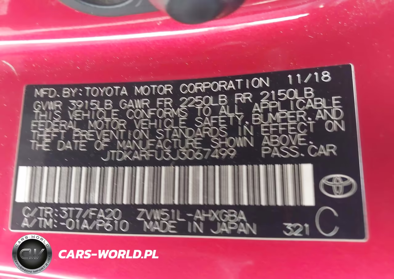 2018 Toyota Prius Three VIN:JTDKARFU3J3067499 - 9