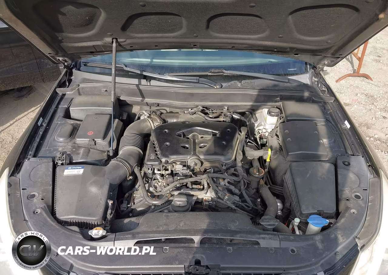 2013 Hyundai Genesis 3.8 VIN:KMHGC4DD5DU242609 - 10
