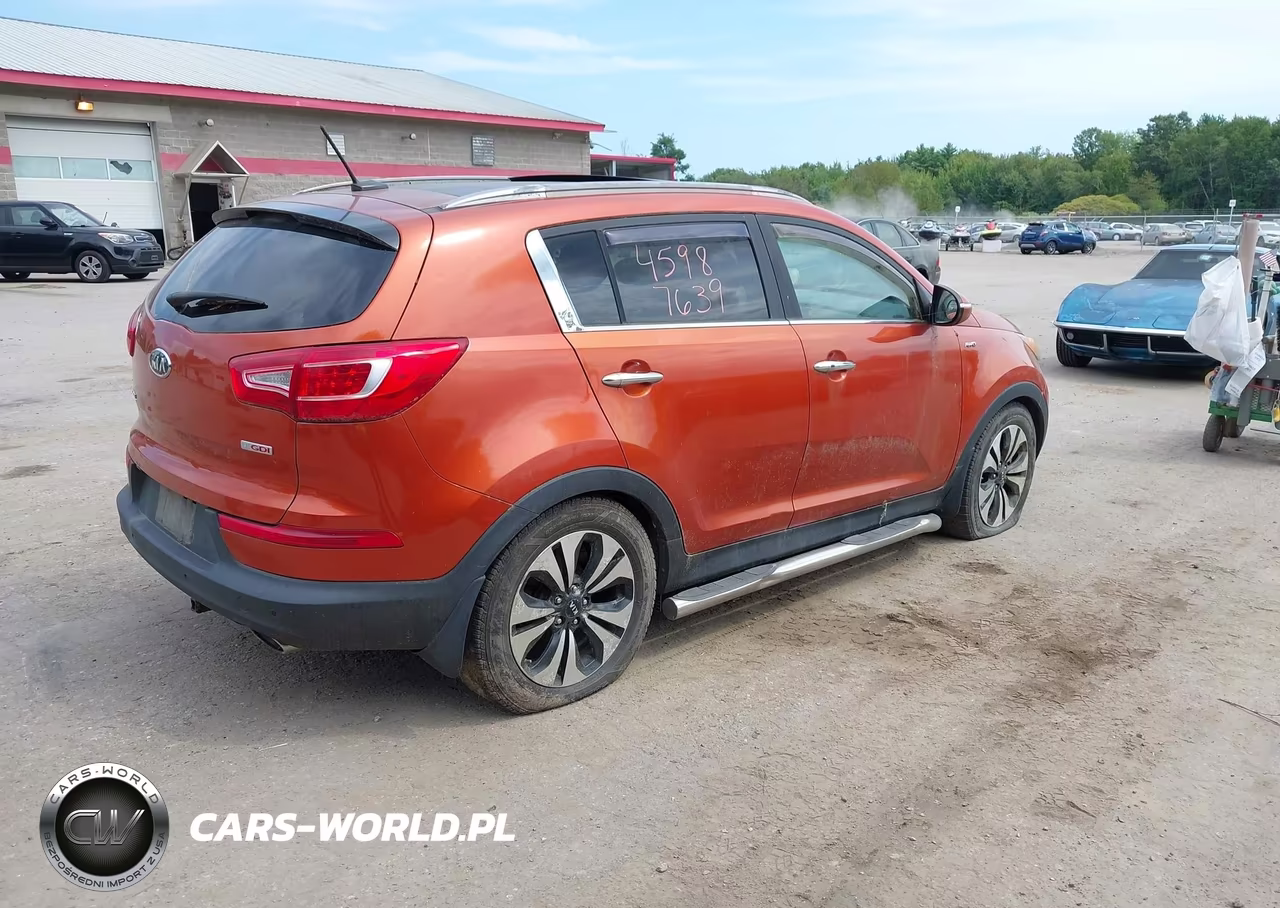 2011 Kia Sportage Sx VIN:KNDPCCA65B7167300 - 4