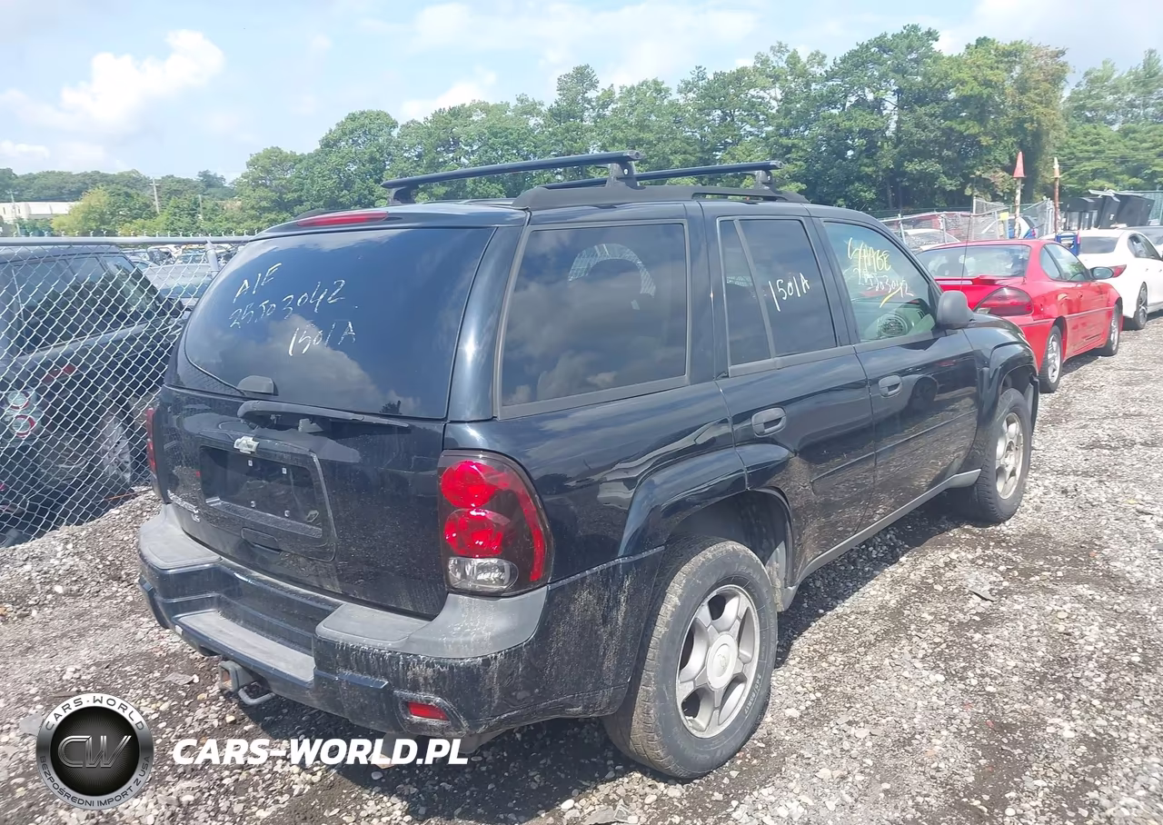 2007 Chevrolet Trailblazer Ls VIN:1GNDT13S472309049 - 4