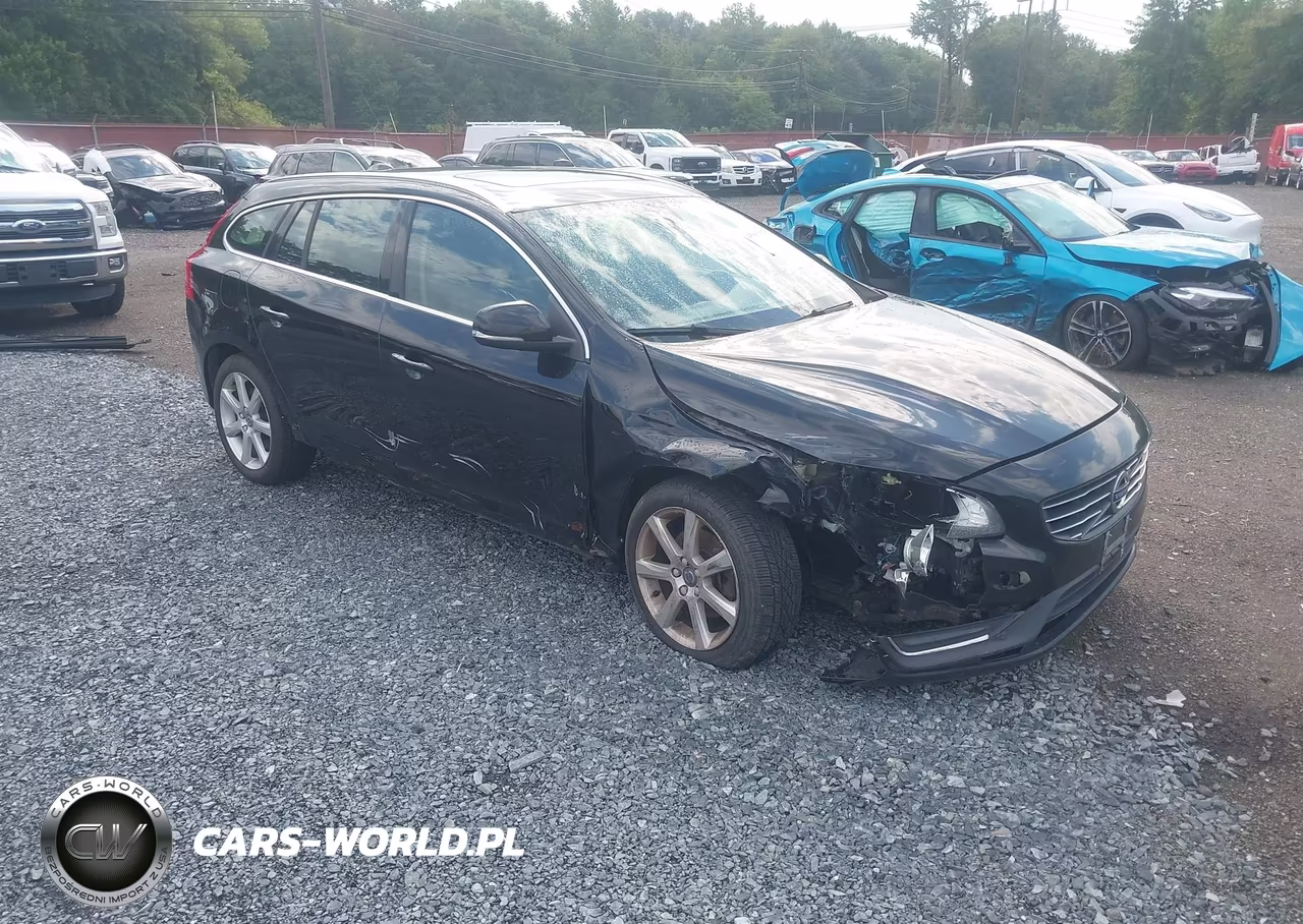 2016 Volvo V60 T5 Drive-E Premier – zdjęcie 1 z 17