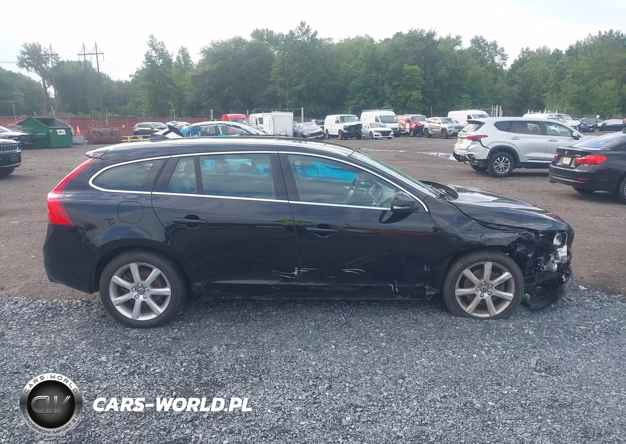 2016 Volvo V60 T5 Drive-E Premier VIN:YV140MEK8G1291008 - 13