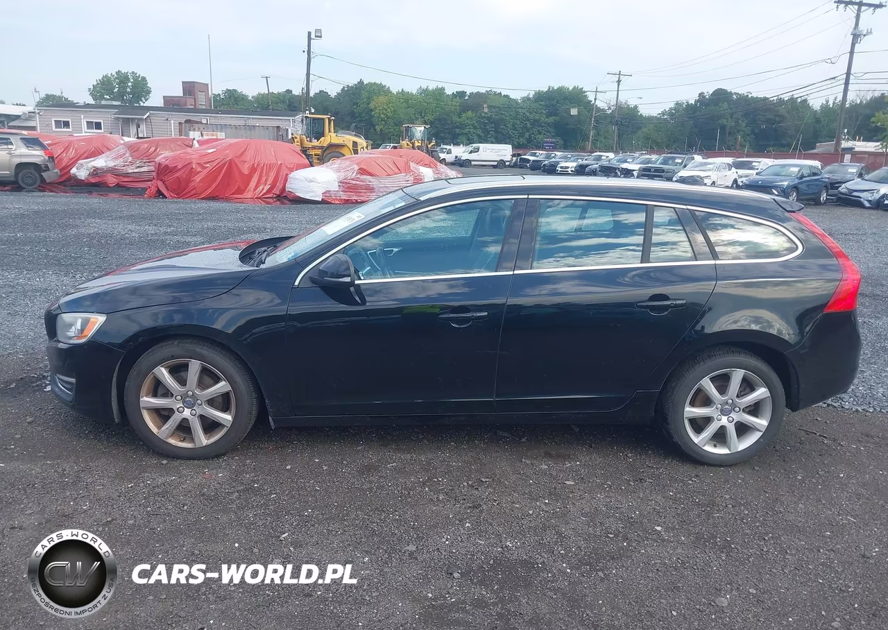 2016 Volvo V60 T5 Drive-E Premier VIN:YV140MEK8G1291008 - 14